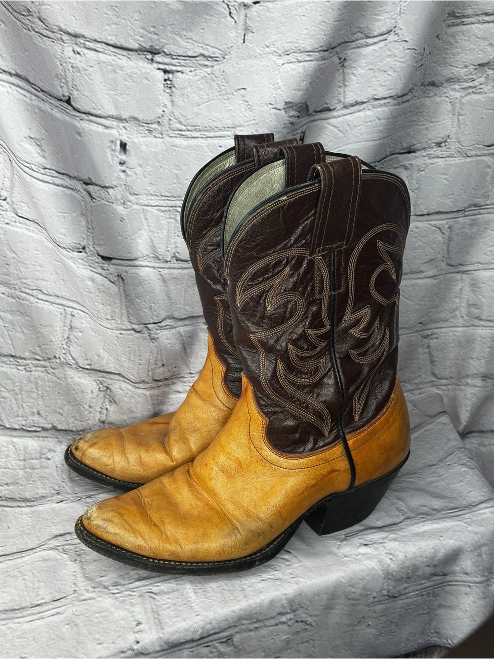 Vtg 70s 80s Olathe Two Tone Western Flame Stitch Country Cowboy Boots 5.5D As Is